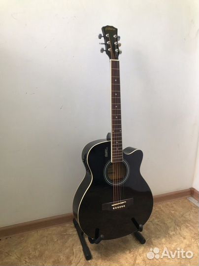 Электроакустическая гитара Elitaro E4040EQ