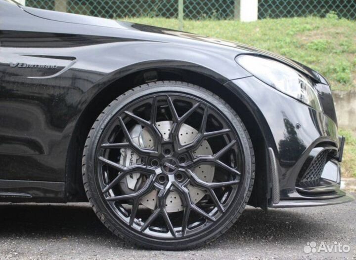 Кованые диски в стиле Vossen для Mercedes W205 R20