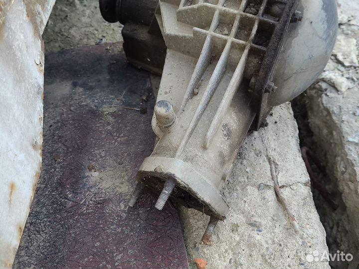 Передний мост niva