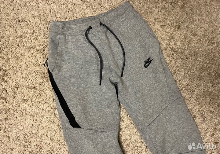 Штаны Nike Tech Fleece