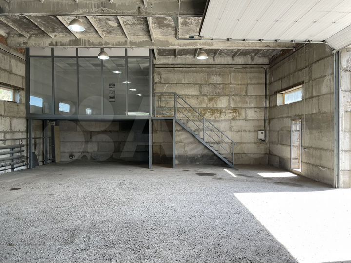 Склад, 200 м²