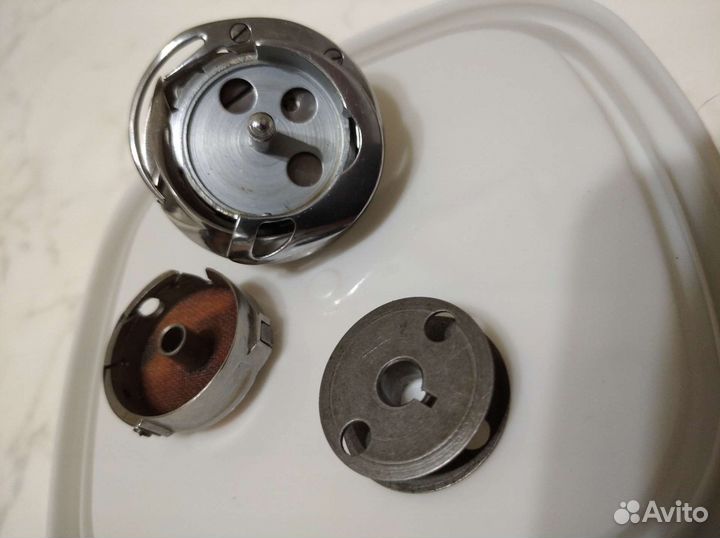 Челнок со шпульками и лапка для Minerva 72122-101