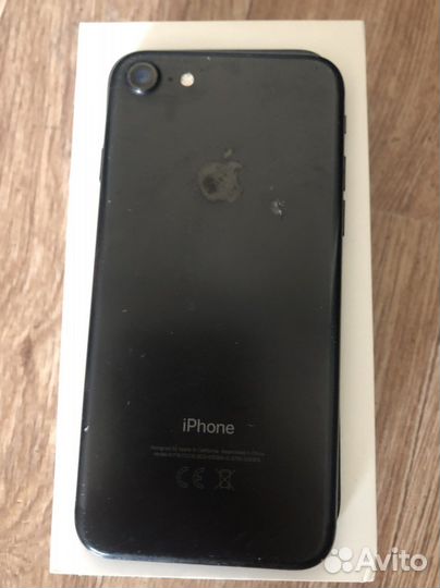 Телефон iPhone 7