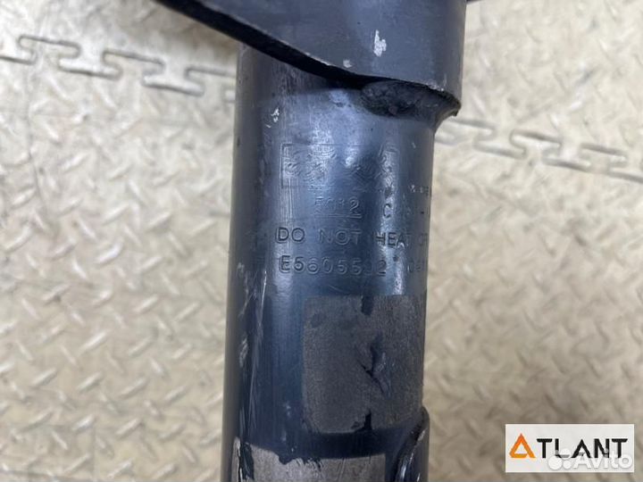 Стойка передняя левая mazda premacy