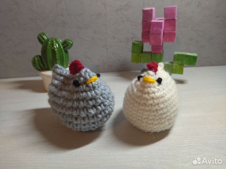 Вязаная игрушка курочка