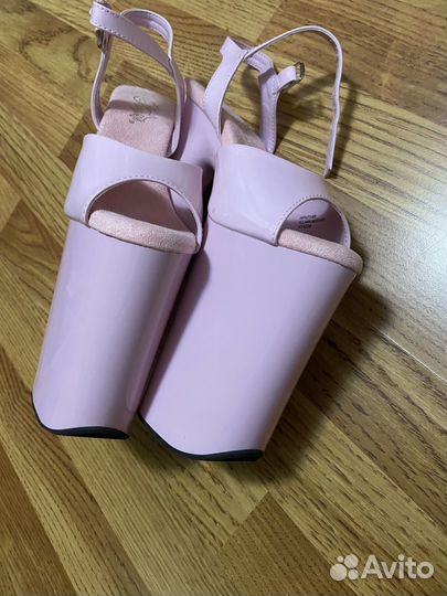 Стрипы четвёрки pleaser 38-39