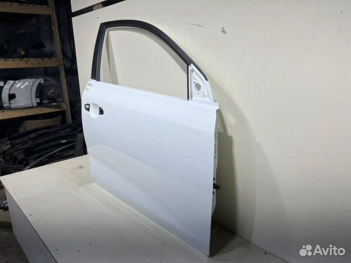 Дверь боковая передняя правая Kia Rio 4 2017