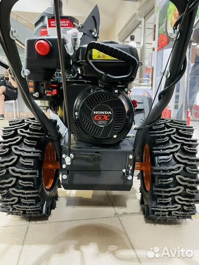 Снегоуборщик бензиновый самоходный GX 270/9 L