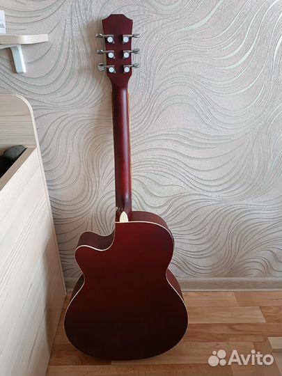 Гитара электроакустическая