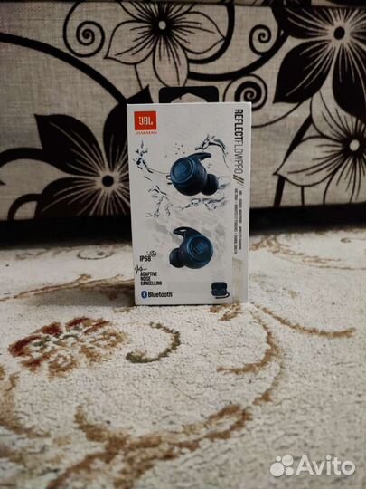 Беспроводные наушники jbl