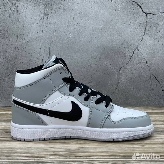 Кроссовки Nike Air Jordan 1 Mid Размеры 36-45