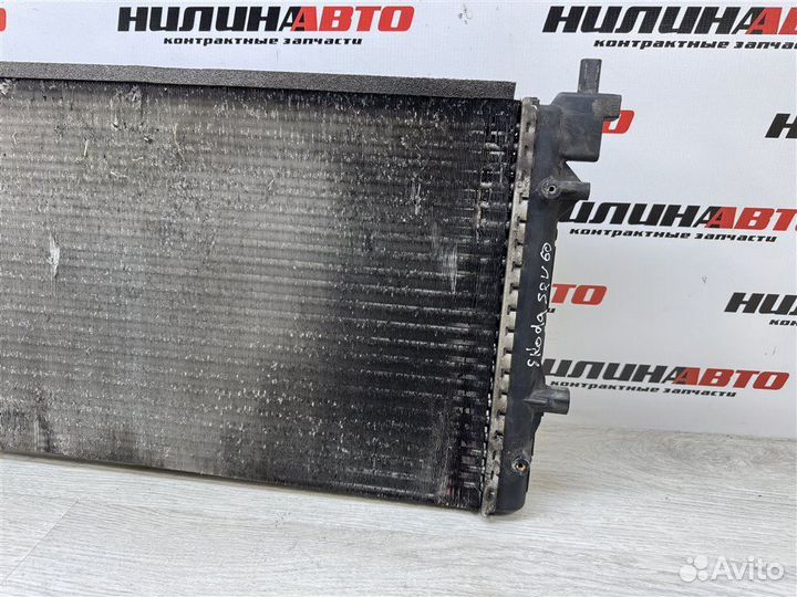 Радиатор охлаждения Skoda Fabia 2 хетчбэк 1.6 TDI