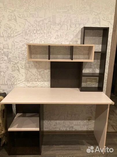 Стол письменный