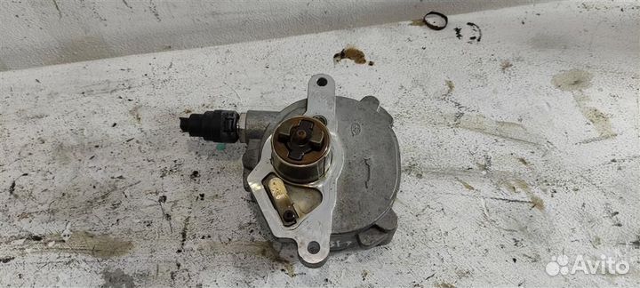 Насос вакуумный A2712301665 1.8 Турбо бензин Mer