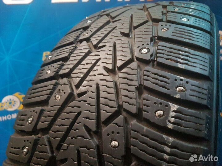 Nokian Tyres Hakkapeliitta 7 215/55 R17