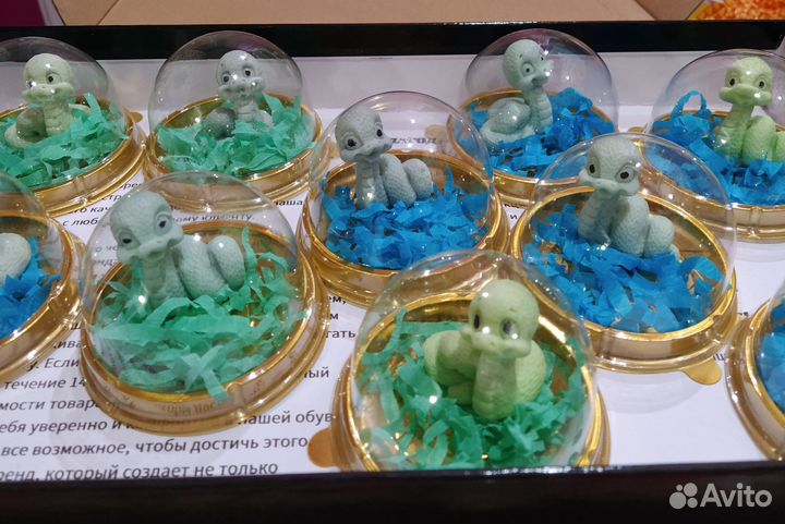 Змейки в мини-колбе