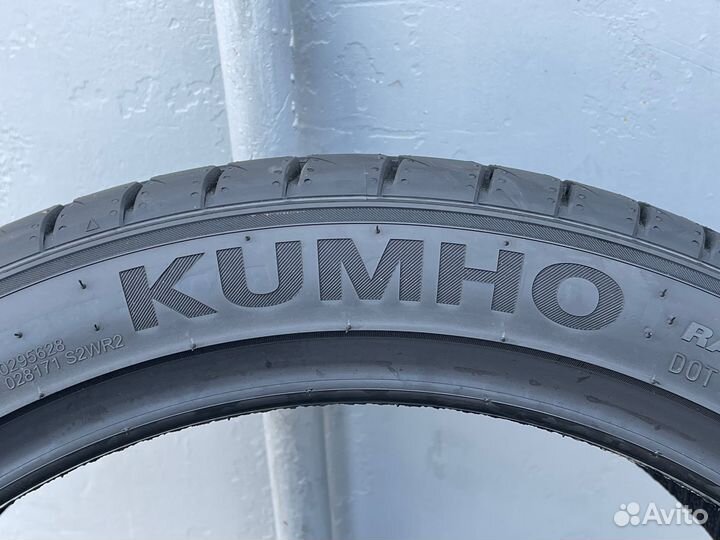 Kumho Ecsta PS71 225/40 R18 92Y