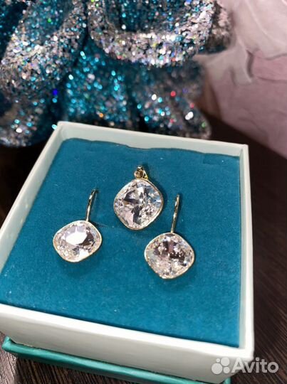 Серьги и кулон Swarovski