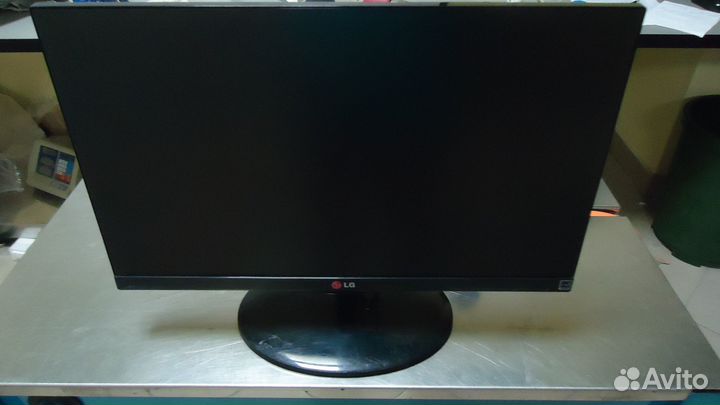 Монитор LG 23