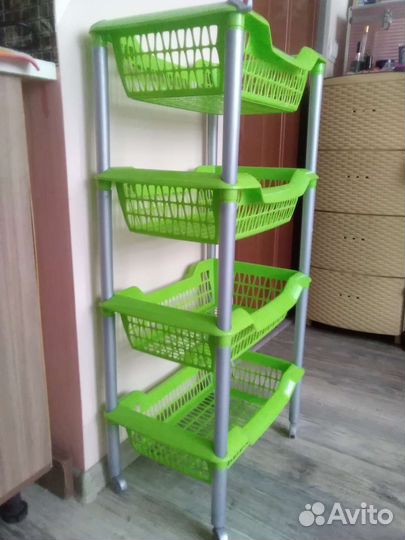 Этажерка на колесах