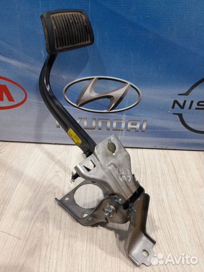 Педаль тормоза Hyundai solaris