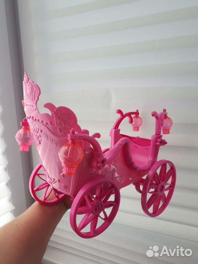 Карета для кукол Барби розовая
