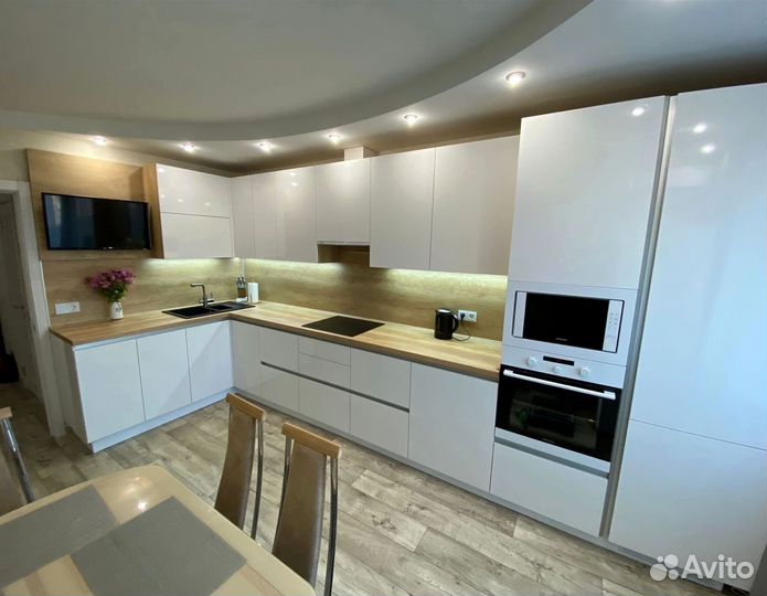 Кухня под потолок по индивидуальным размерам