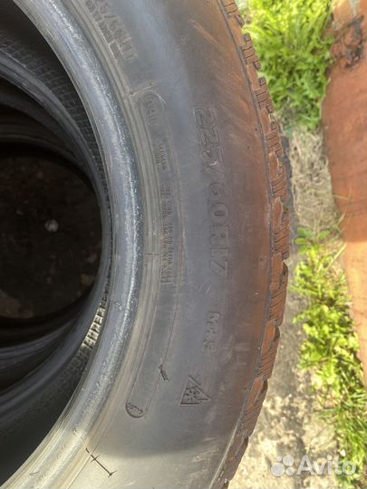 Cooper Weather-Master S/T 2 225/60 R17