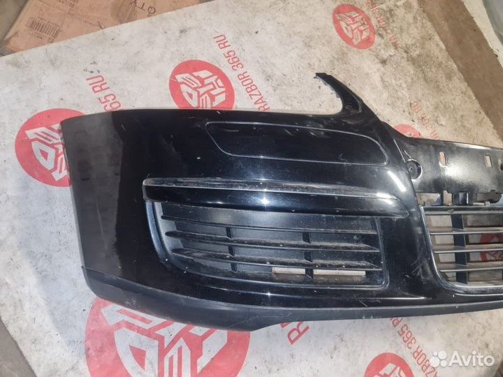 Бампер передний Volkswagen Jetta 5 CAV