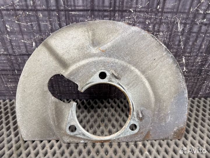 Кожух тормозного диска передний левый Chevrolet