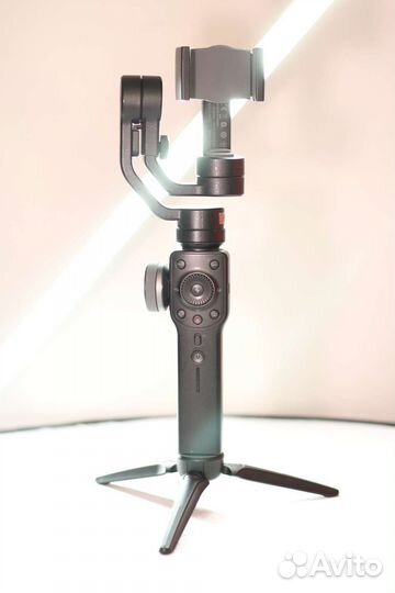 Стабилизатор zhiyun smooth 4