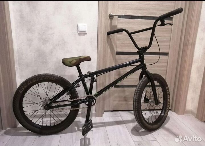Трюковой велосипед bmx