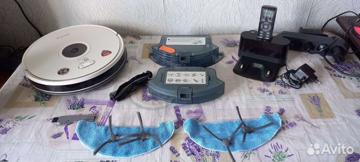 Робот пылесос Polaris