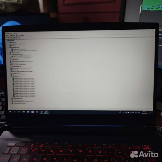 MSI GF63, i7-97504, GTX 1650TI/4GB,DDR4 16 GB, SSD