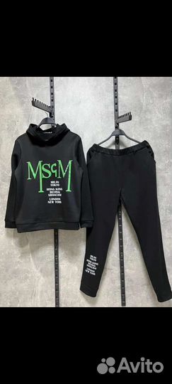 Спортивный костюм