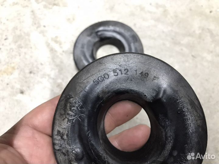 Проставки под задние пружины 5Q0512149F Passat B8