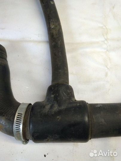 Патрубок радиатора нижний