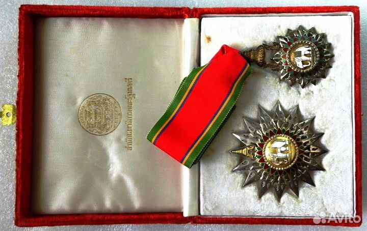 Награды Японии и Таиланда