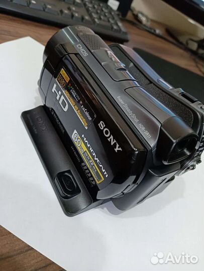 Видеокамера Sony HDR-SR11E