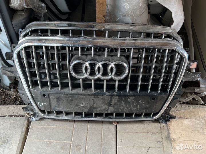 Решетка радиатора VAG под парктроник audi Q5
