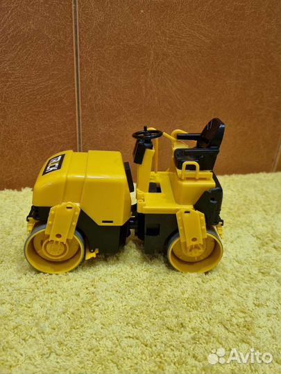 Бетономешалка мусоровоз зерновоз бульдозер