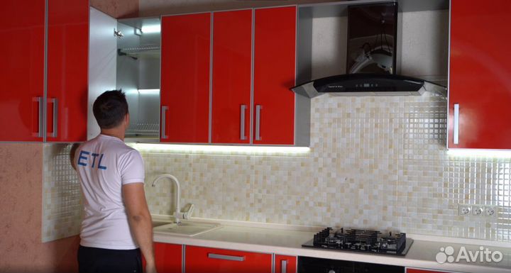 Умная система подсветки кухни с датчиками движения