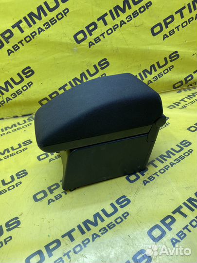 Подлокотник Nissan X-Trail T30