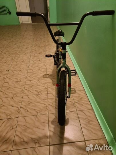 Трюковой велосипед бмх mongoose legion