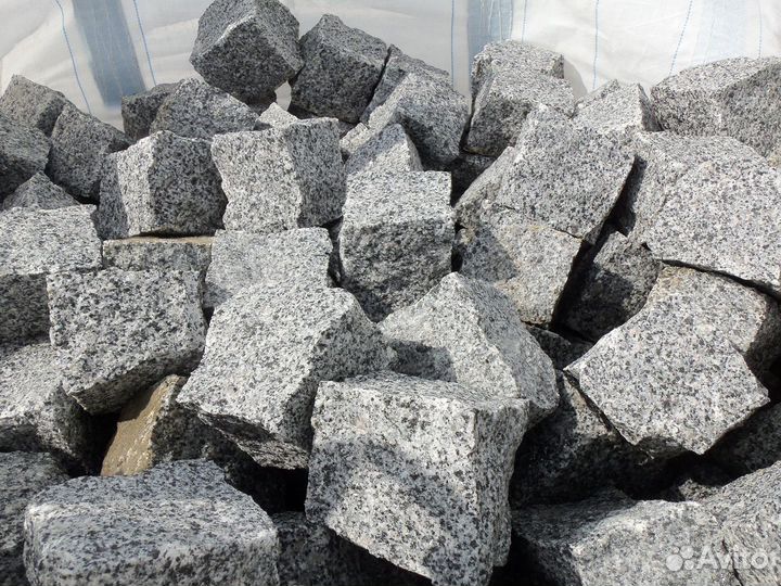 Брусчатка колотая серая