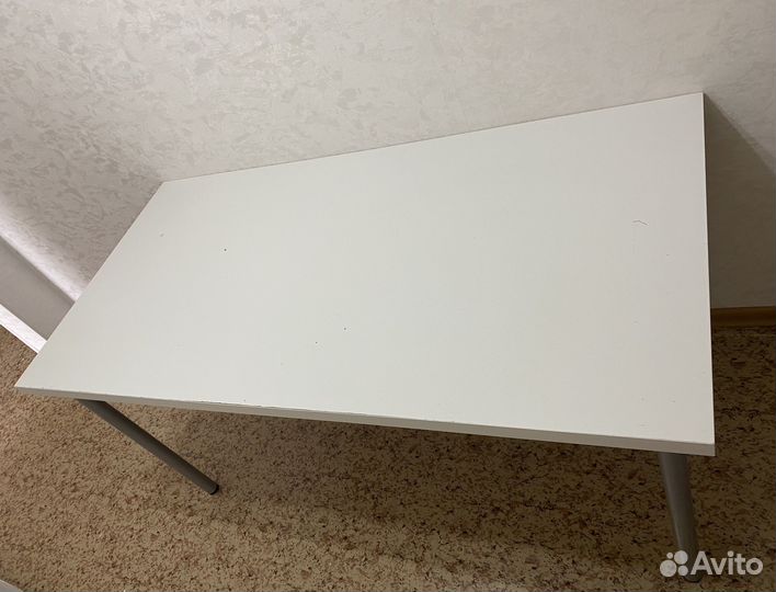 Письменный стол IKEA