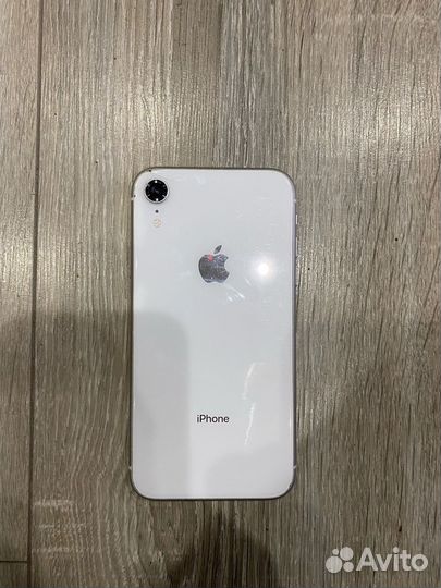 iPhone Xr, 64 ГБ