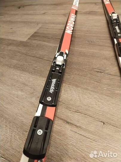 Лыжи беговые детские 150 бу