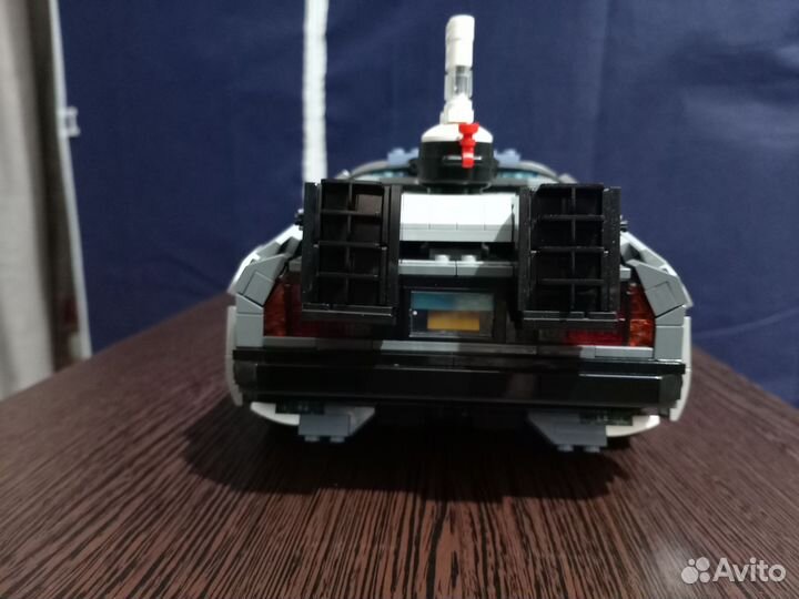 Dmc DeLorean собранный конструктор