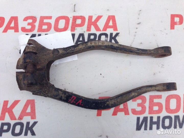 Кронштейн амортизатора для Mazda 6 2007-2012г